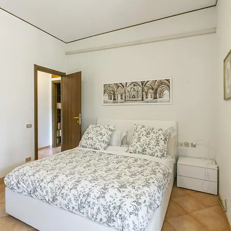 Apartment La Terrazza Nel Vicino Metro Cornelia
