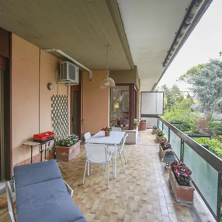 La Terrazza Nel Vicino Metro Cornelia * Rom